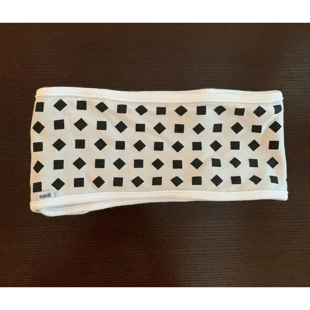Nanit Kids Pajama Swaddle Band in White with Black Geometric Print